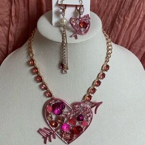 Betsey Johnson Large Heart Statement Necklace & Asymmetrical Earring Set